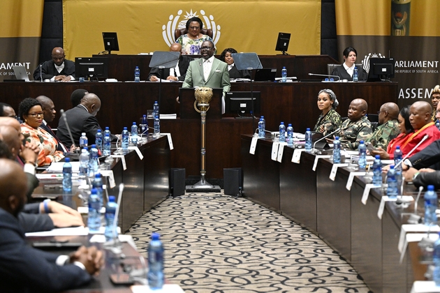 SOUTH AFRICA-CAPE TOWN-PARLIAMENT-FINANCE MINISTER-MEDIUM TERM BUDGET POLICY STATEMENT