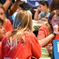 Big Islands top student readers test their memory, teamwork in annual Quiz Bowl