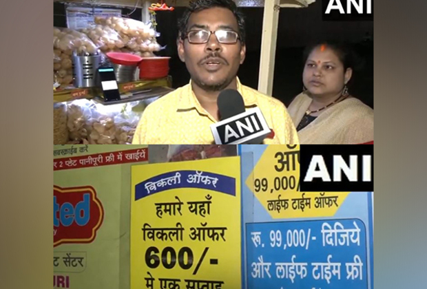 "Lifetime Pani Puri at Rs 99,000": Nagpur vendor's unique golgappa deals go viral on social media