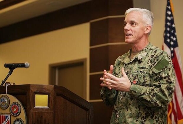 Vice Admiral James Malloy takes charge of U.S. 5th Fleet