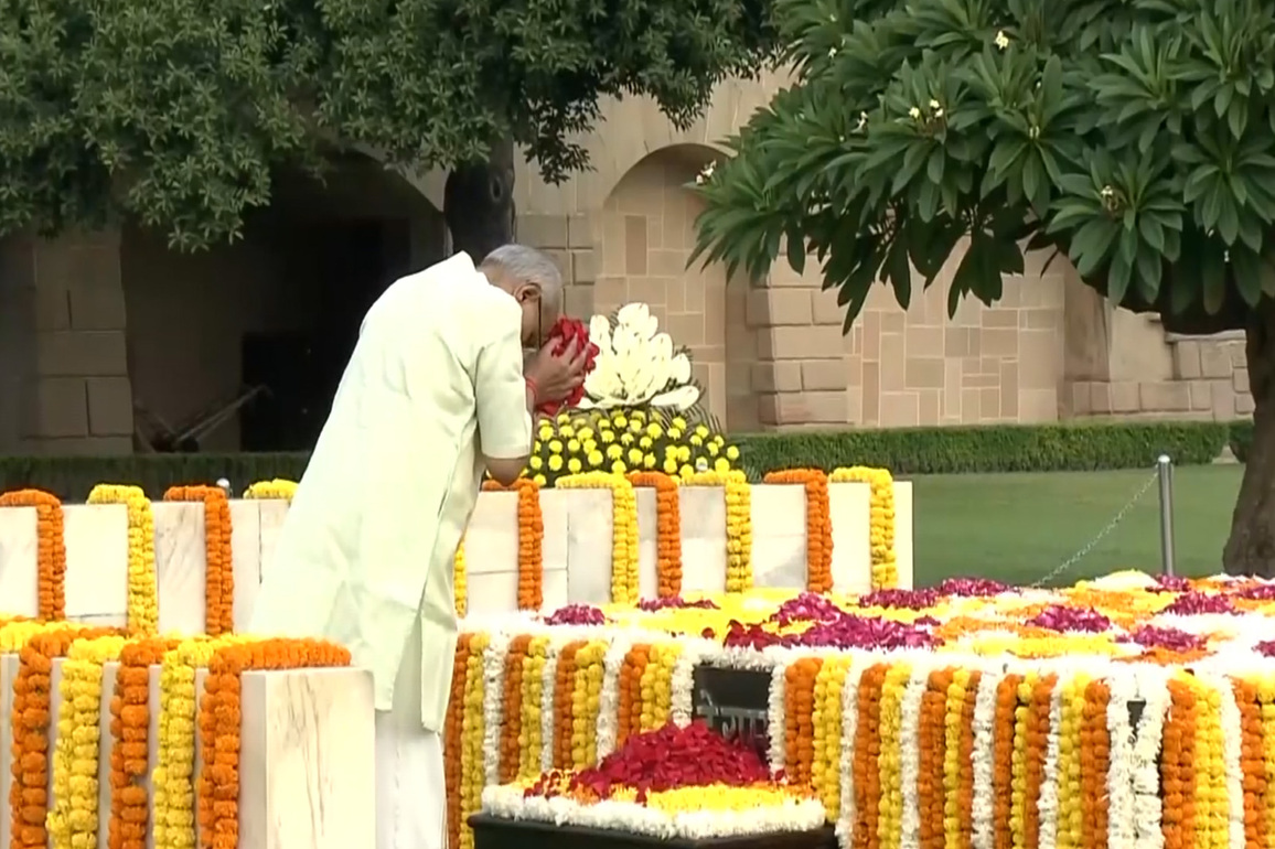 VP Radhakrishnan pays tribute to Mahatma Gandhi, Lal Bahadur Shastri