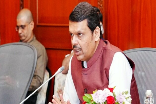 Maharashtra CM Devendra Fadnavis' office receives bomb threat from Pakistani number