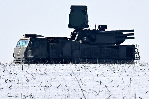 Swarm of Ukrainian kamikaze drones intercepted near Moscow  officials
