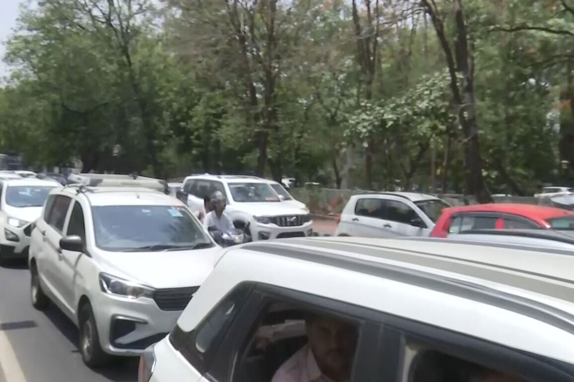 MP govt issues show-cause notice to Textbook Corporation chairman over vehicle convoy row