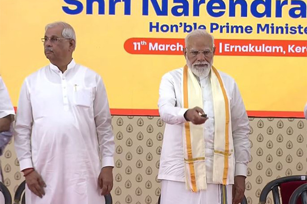 Kerala: PM Modi inaugurates, lays foundation of projects worth Rs 10,800 crore in Ernakulum