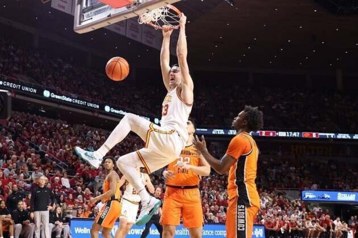 No. 3 Iowa State continues historic run with win over Oklahoma State