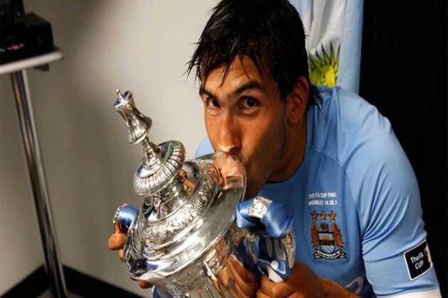Argentine football legend Carlos Tevez to play farewell football match in December; Ronaldo, Messi reportedly invited