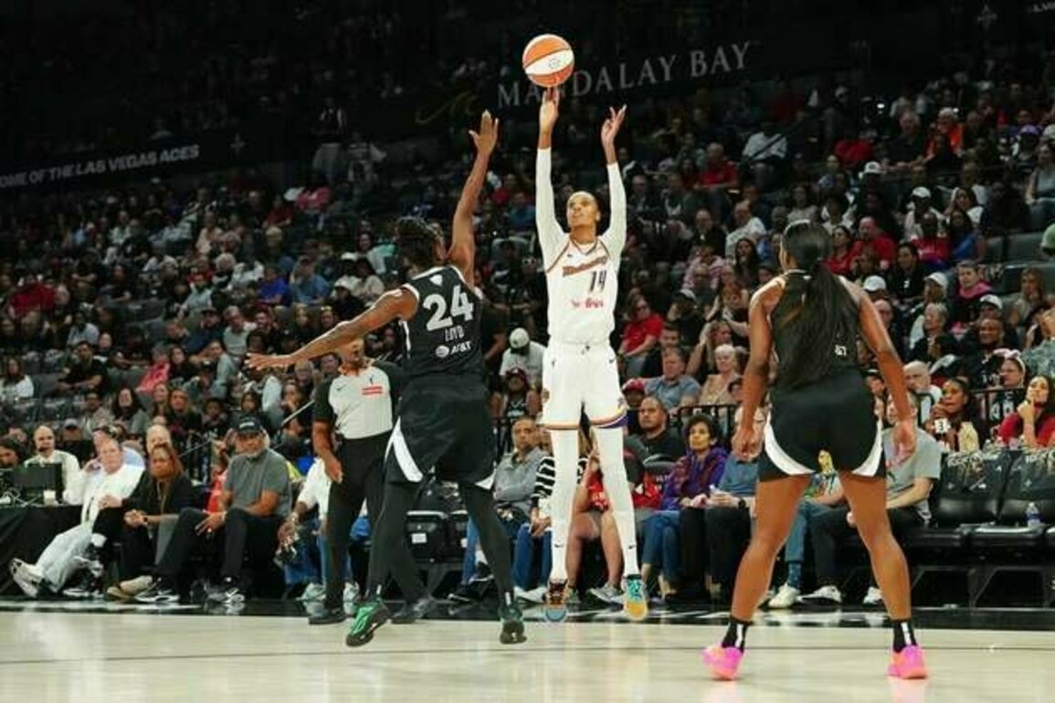 Dana Evans leads Aces' 4th-quarter rally for win in Finals opener