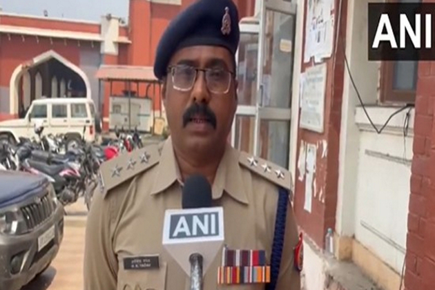 Uttar Pradesh: Youth arrested for creating reel by lying on railway track near Unnao railway station
