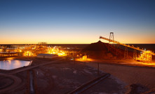  2093026-1-eng-GB-oz-minerals-prominent-hill-night-2015.jpg