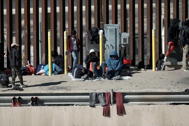 US Border Arrests Drop in January After New Biden Restrictions