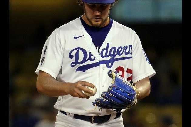 Diamondbacks limp back home, but Dodgers await