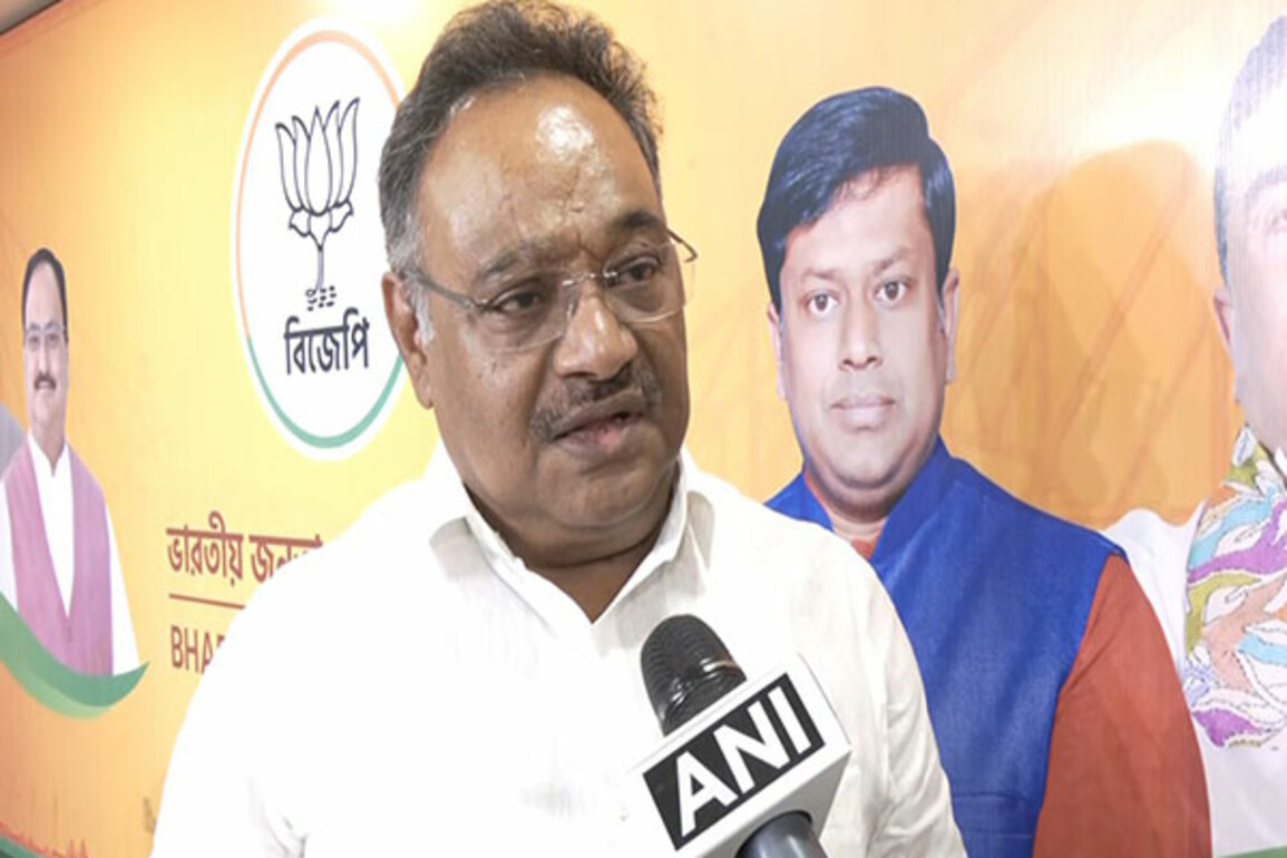 What will Mamata Banerjee do now by visiting Murshidabad: BJP MP Samik Bhattacharya