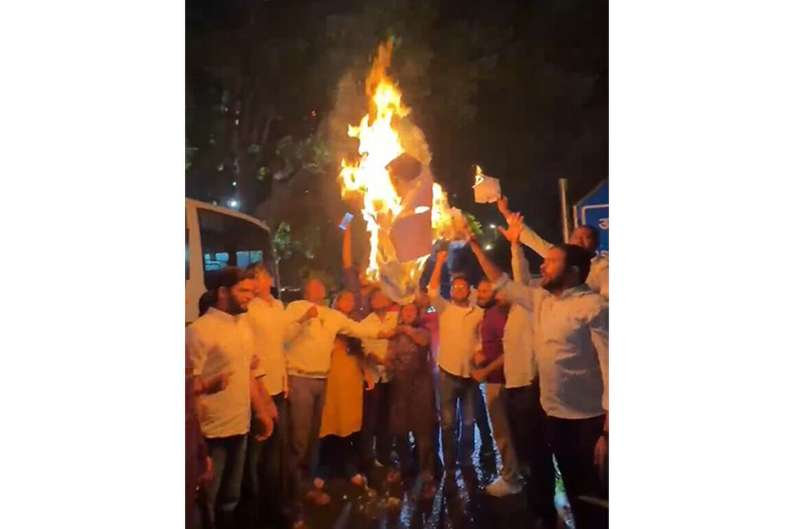 NSUI workers protests against Assam Police's action at Pawan Khera's Residence
