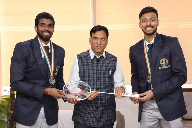 Satwiksairaj Rankireddy, Chirag Shetty receive Major Dhyan Chand Khel Ratna award