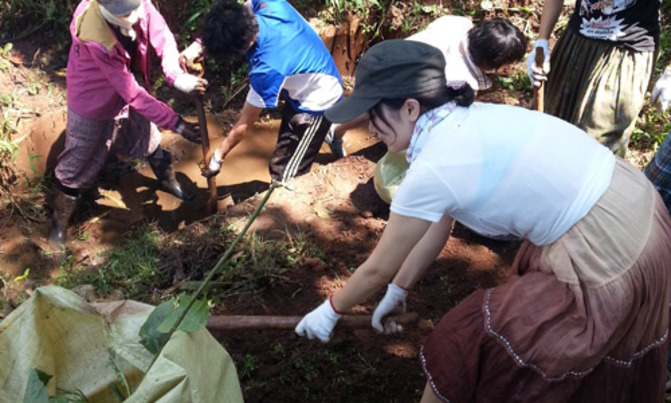 Japanese students restore Manafwa wells Japanese students restore Manafwa wells