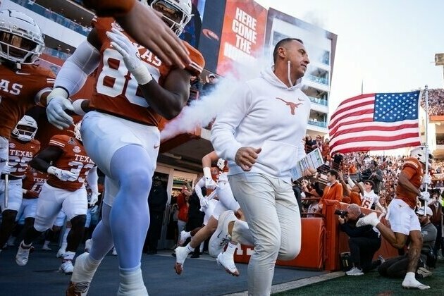 Texas, USC follow 'NFL approach,' punt annual spring game