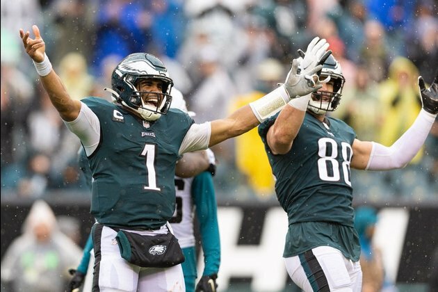Eagles after first 5-0 start since 2004 vs. Cardinals