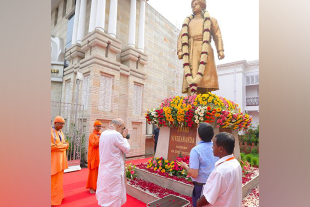 Amit Shah visits Swami Vivekananda's birthplace in Kolkata, pays tribute