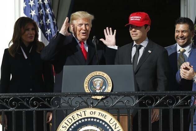 President Trump pardons five former NFL players