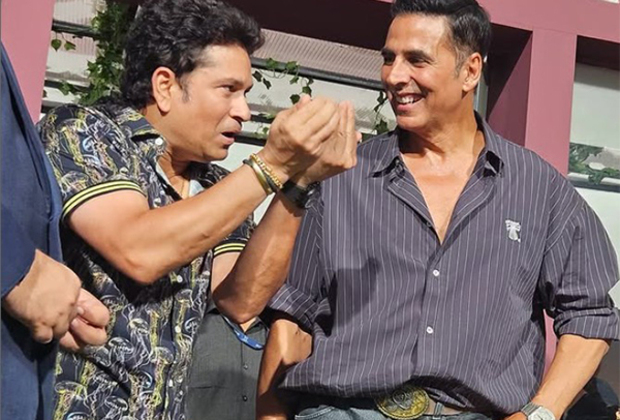 Akshay Kumar drops candid picture with Sachin Tendulkar, congratulates Big B for his team's victory at ISPL season 2 finale