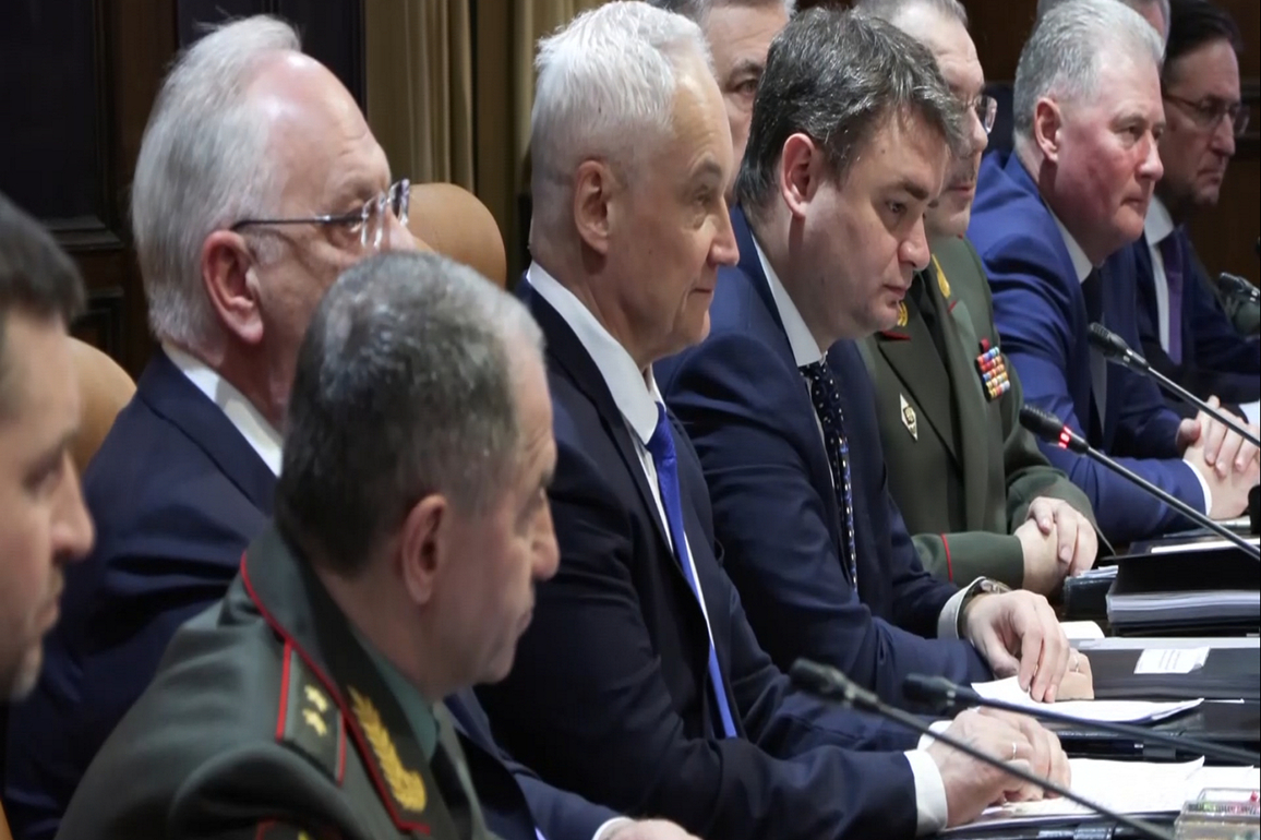 "Our countries are tied with a solid, time-proven friendship," says Russian Defence Minister