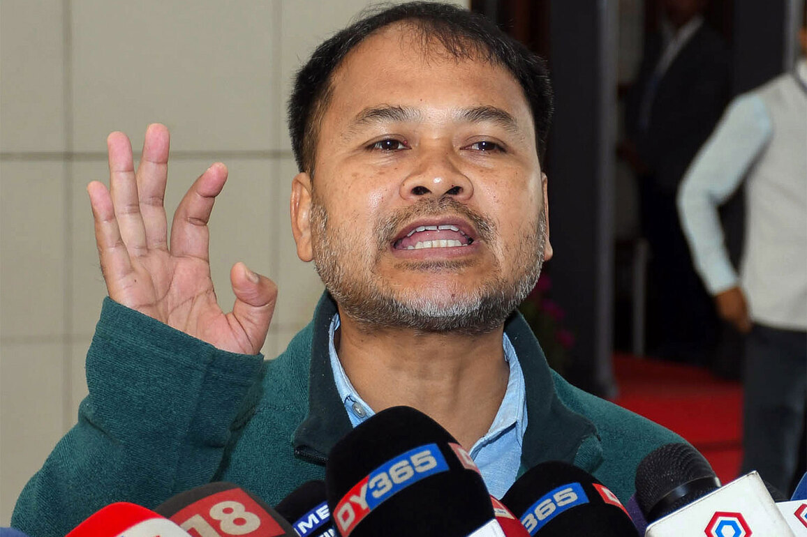 Akhil Gogoi slams Assam CM over Police raid on Pawan Khera's residence, accuses Govt of "Hitler-style rule"