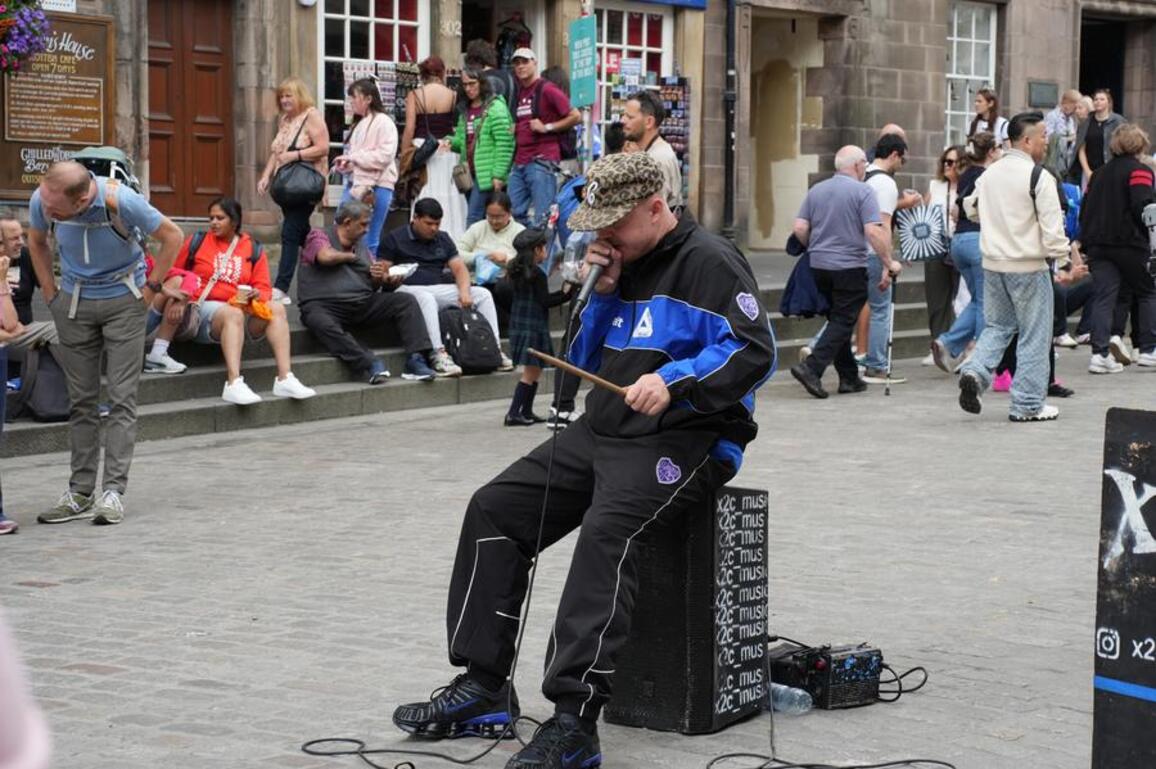 China presents dynamic, diverse artistic creations in Edinburgh