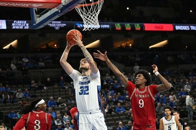 Hot-shooting Creighton coasts to win over Nicholls
