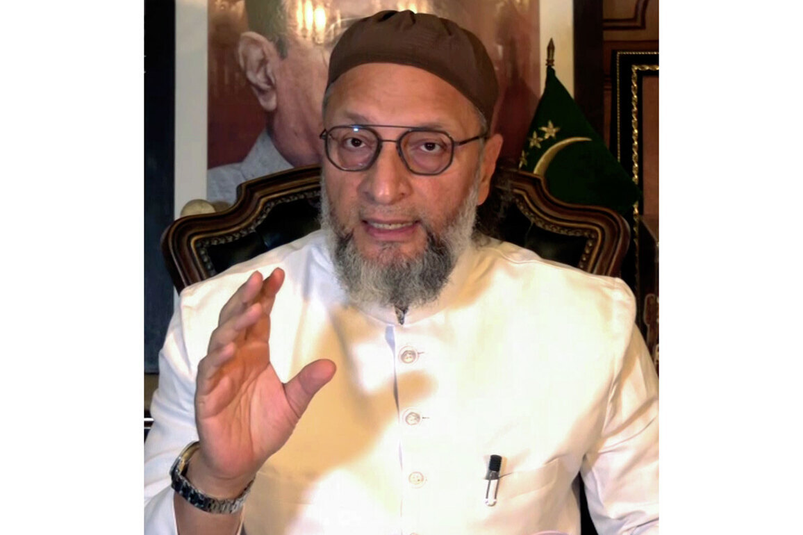 'Glaring similarities with Babri Masjid judgement': Owaisi on MP HC order regarding Bhojshala