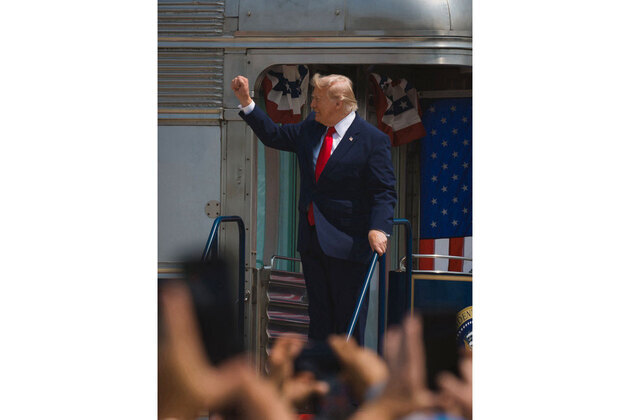 "Denuclearization of Iran is moving along well": Donald Trump