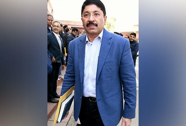 Dayanidhi Maran compares BJP IT cell to 'Jobless barbers'; BJP says remarks reflects DMK MP's elitist, casteist mindset