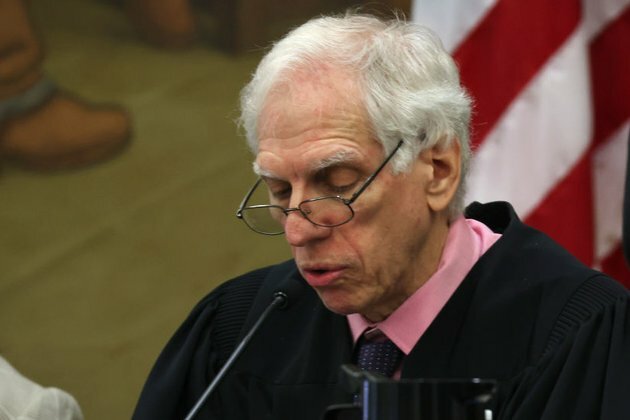 Judge gags Trump in New York trial