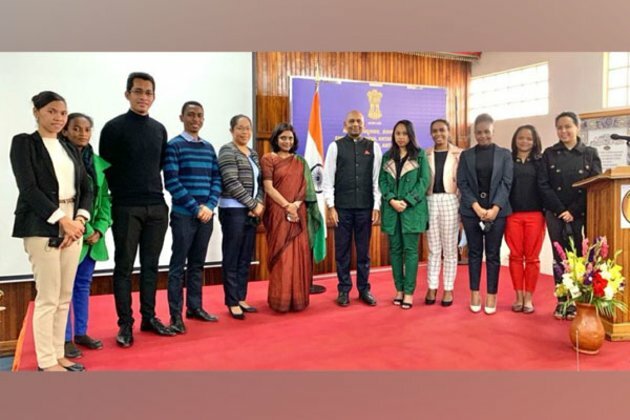 Ambassador Abhay Kumar met young Malagasy diplomats