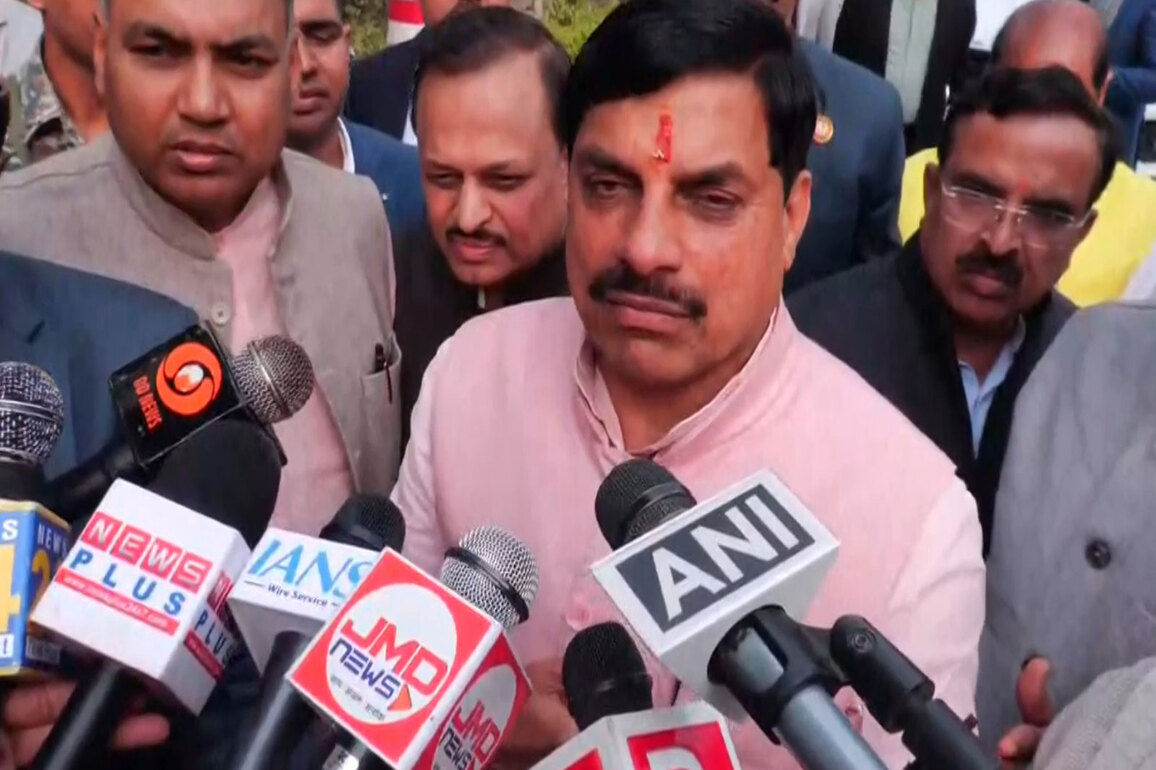 "Very Wrong statement": Madhya Pradesh CM slams Phool Singh Baraiya; urges Congress to remove him from party