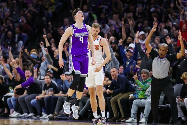 Kings, closing in on long-awaited playoff berth, host Jazz