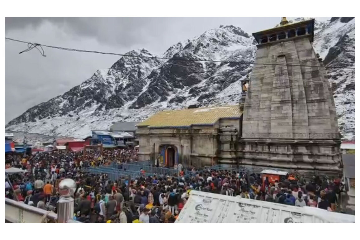 Kedarnath witnesses record surge in pilgrims: 5.2 lakh devotees and counting; Administration denies "VIP culture"