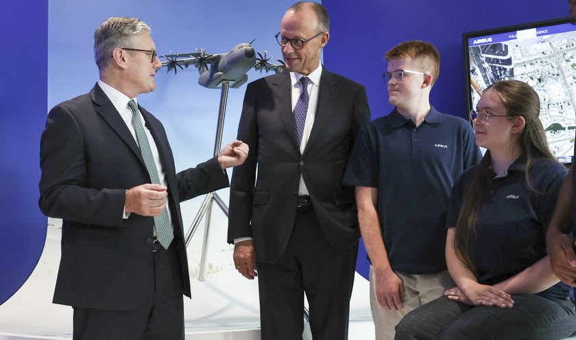 Starmer visits Airbus   ©Flickr - Number 10