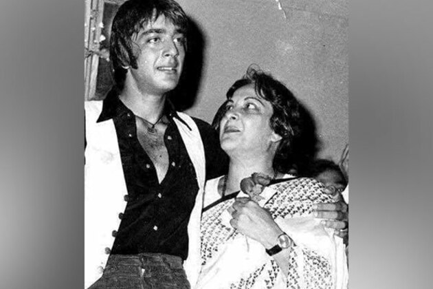 "I miss you everyday..": Sanjay Dutt remembers mother Nargis on her birth anniversary