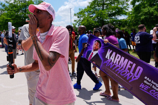 Black teen gets 35 years for deadly school stabbing in Texas 