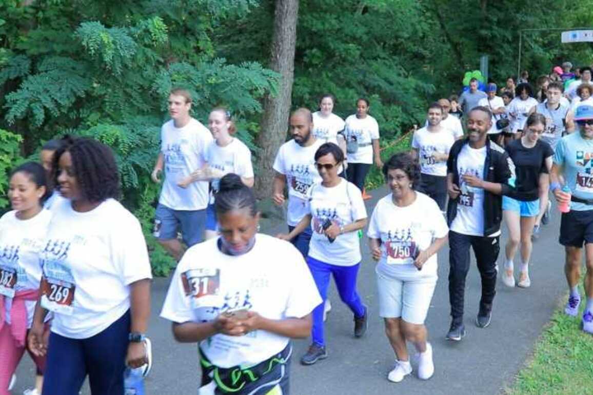 Race in Bluemont to support refugees set for June 29