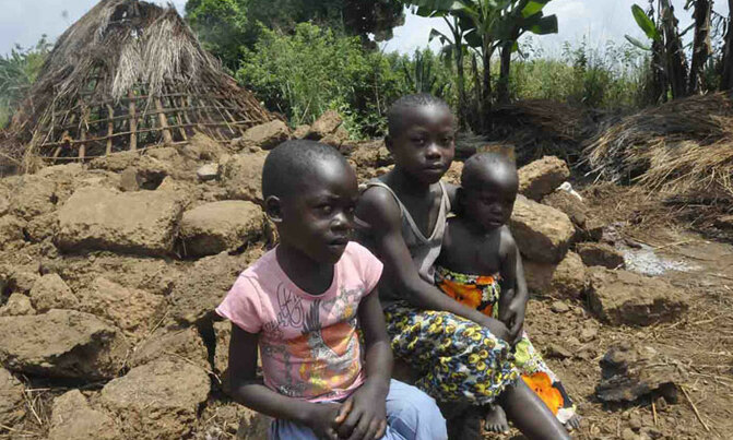 Four rescued from collapsed house Four rescued from collapsed house