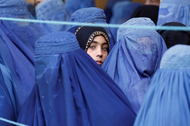 UN demands Afghanistan to lift "all bans on women", restore rights