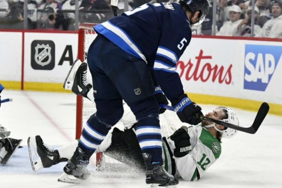 Stars look to knock out Jets in Game 6, not let Hellebuyck have another shot at home