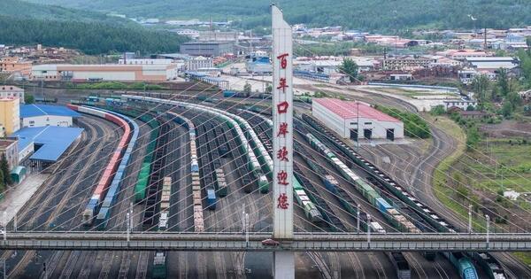 Economy&Life | Trips via eastern corridor of China-Europe freight train network exceed 3,000 this year