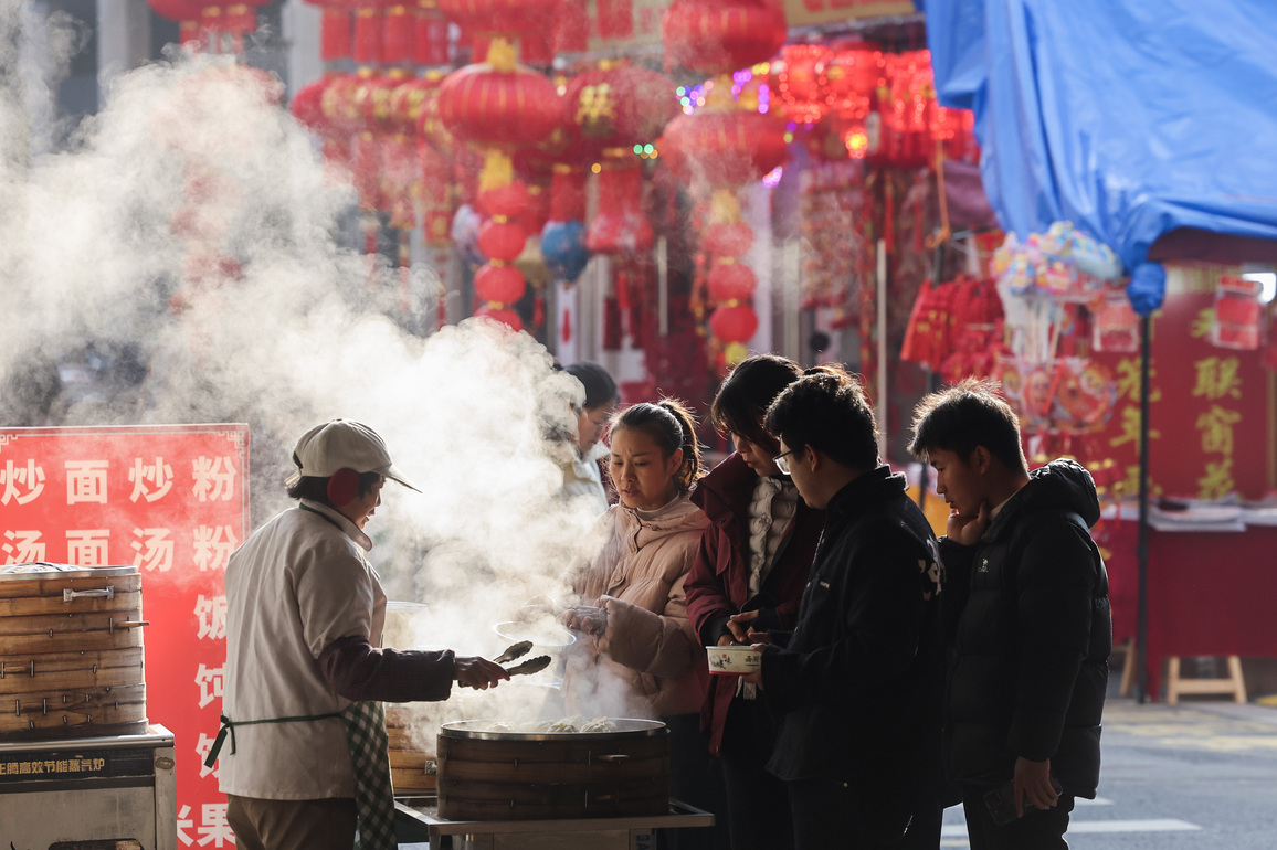 (ZhejiangPictorial) CHINA-ZHEJIANG-JIANDE-NEW YEAR-SHOPPING (CN)