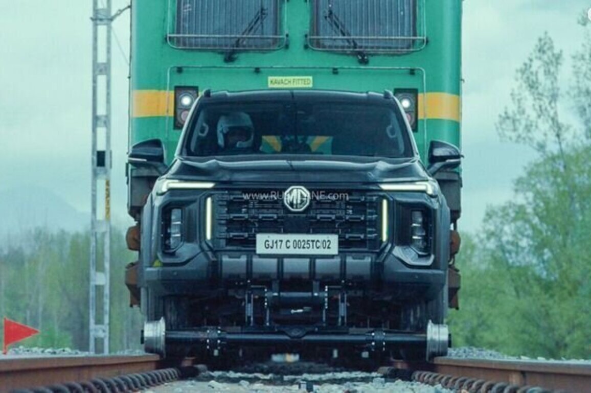 MG Majestor Pulls 406 Tonne Train  Sets Guinness World Record