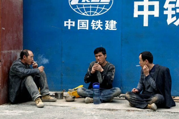 China Cracks Down on Debts to Workers And Private Firms