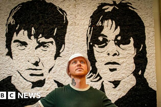 Oasis mural at St Davidslapse shows 3,000 hats turned into art