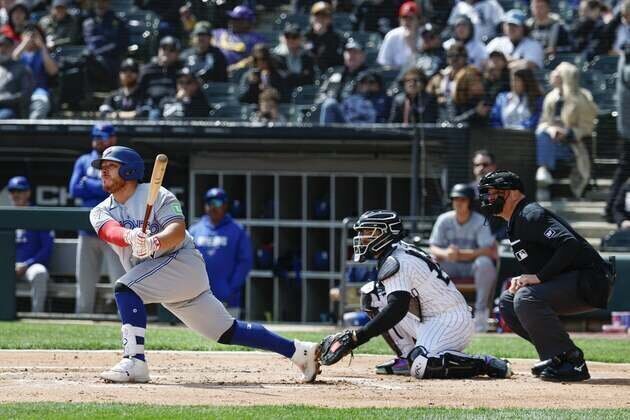 Blue Jays C Alejandro Kirk (left thumb) headed for surgery Tuesday